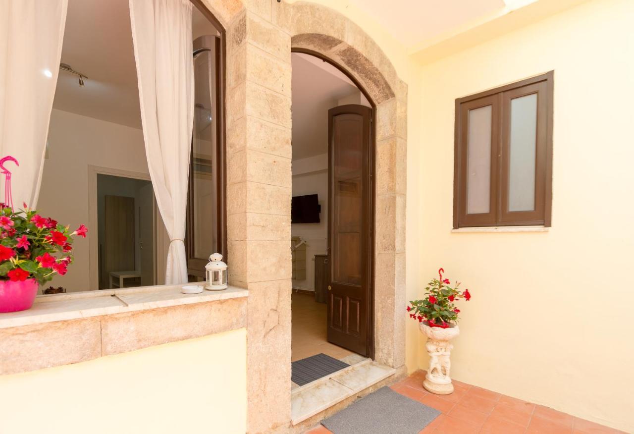 Villa Valverde Apartments E B&B Taormina Exterior photo