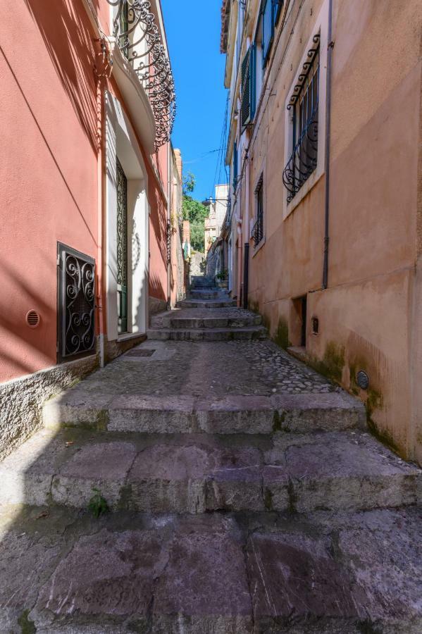 Villa Valverde Apartments E B&B Taormina Exterior photo